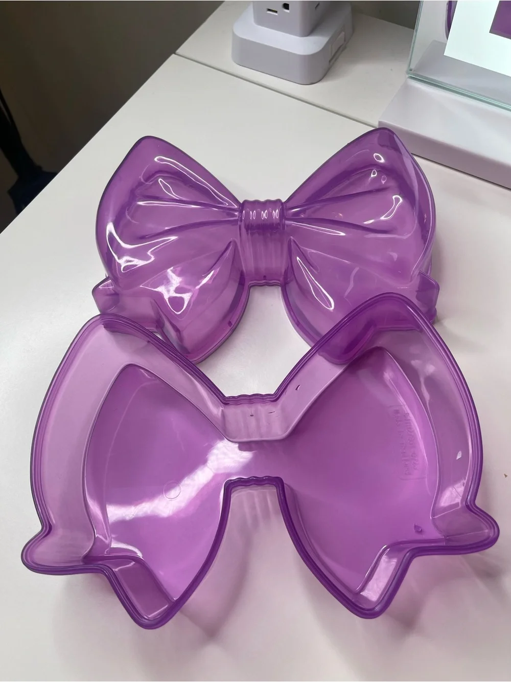 2 purple bow storage containers 9